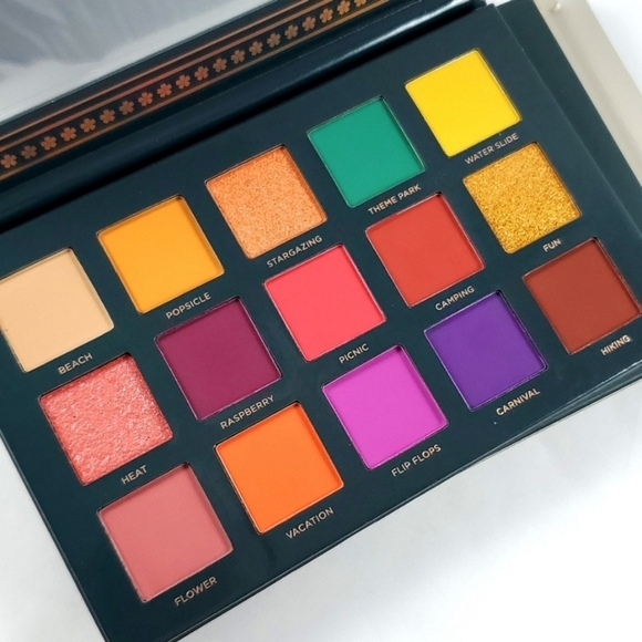 Ace Beaute Nostalgia 15 Colors Makeup Eyeshadow Palette Matte Glitter Metallic - Picture 5 of 8